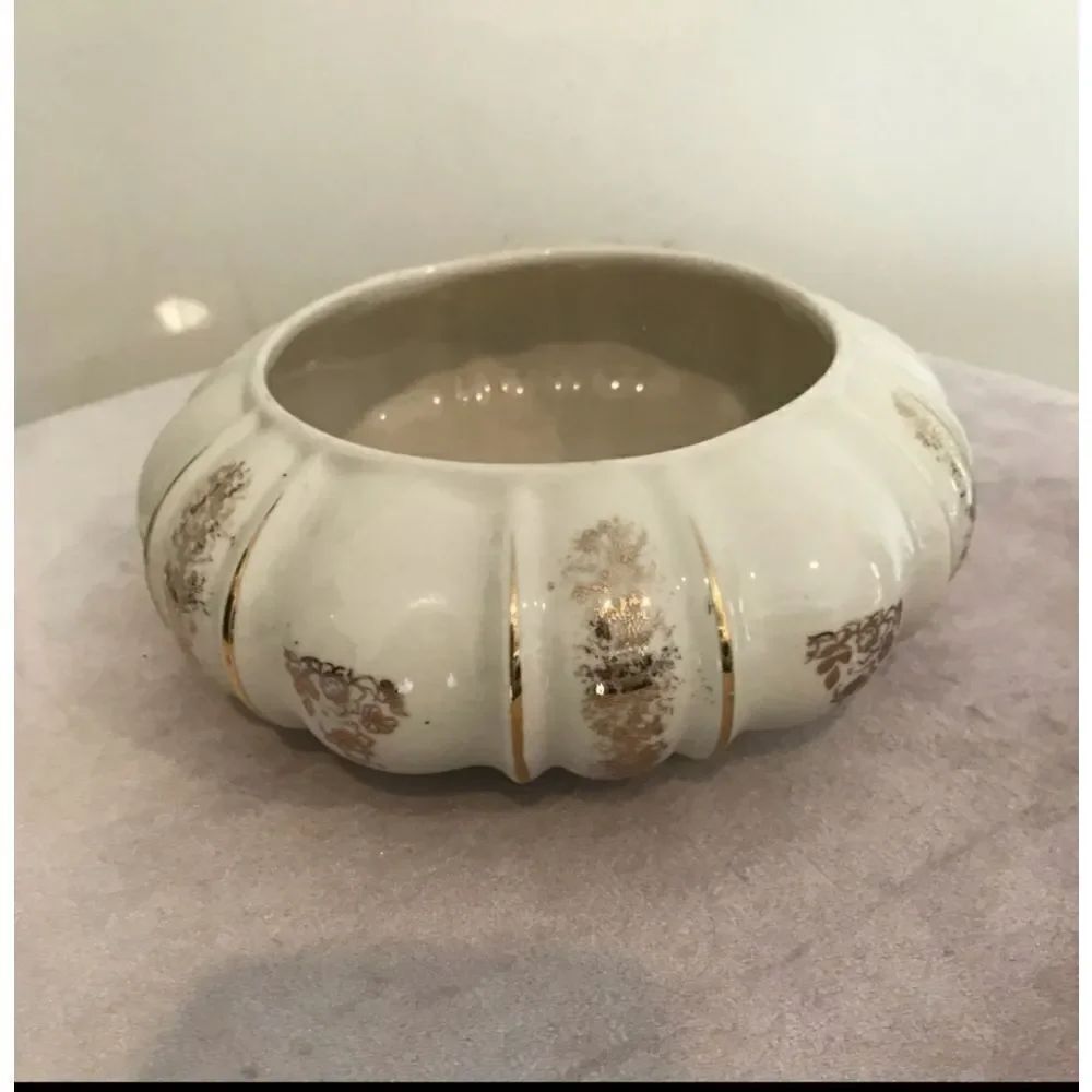Vintage Chantilly China Candy Dish/Flower Pot